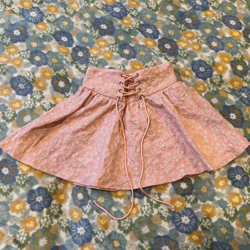 Shein Women's XS / 2 Pink floral stitched skirt w/ lace up front